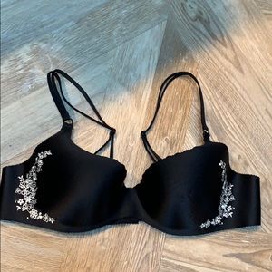 VS Angels Secret Embrace Seamless Demi Cup Bra